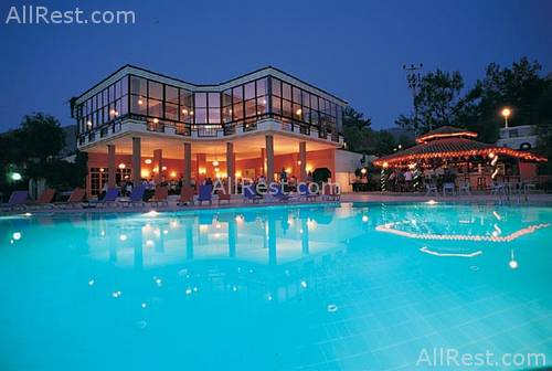 Merriment Hotel 24